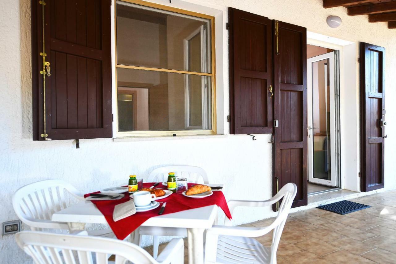 I Tre Moschettieri Camping Village ลิโด ดี ปอมโปซา ภายนอก รูปภาพ